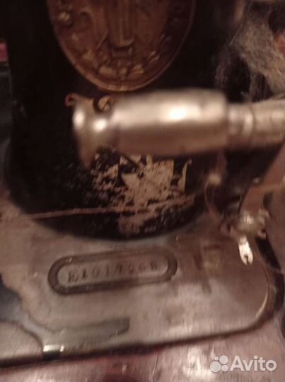 Швейная машина Singer