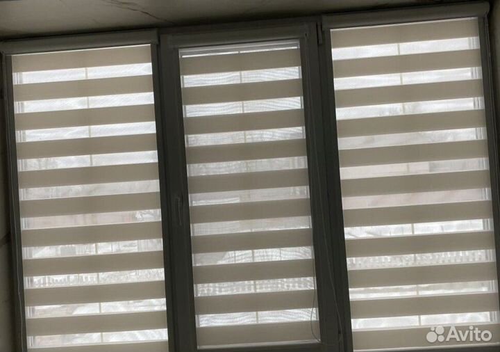 Рулонные шторы зебра в коробе H9497