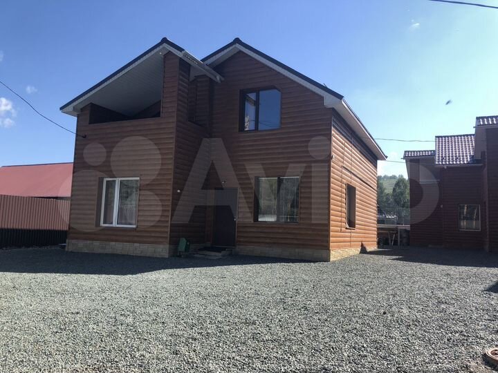 Дом 112 м² на участке 4,5 сот.