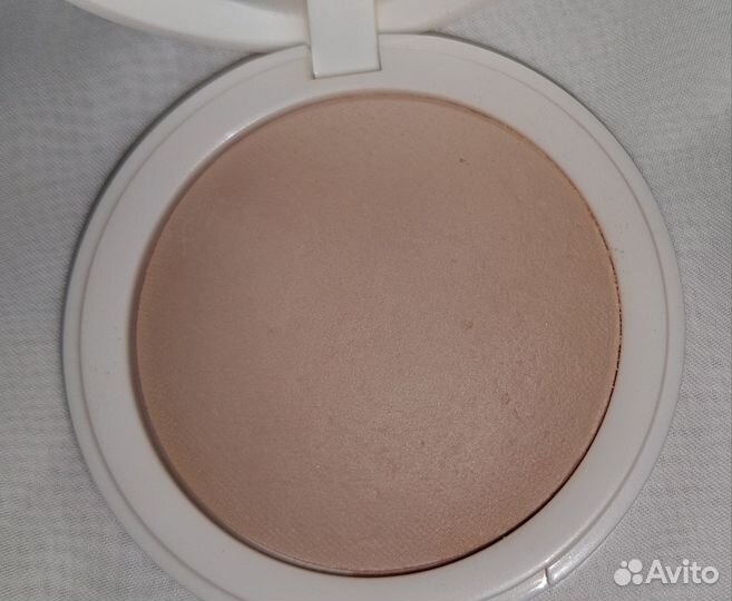 Пудры guerlain, chanel, hourglass Dim Light, shik