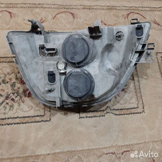 Фара правая Renault Master