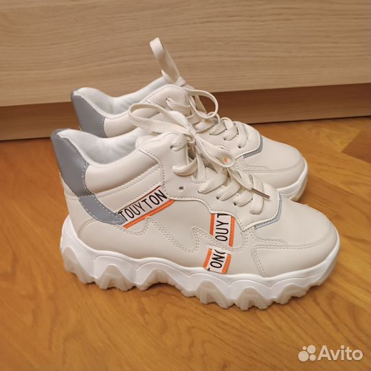 Кроссовки зимние новые