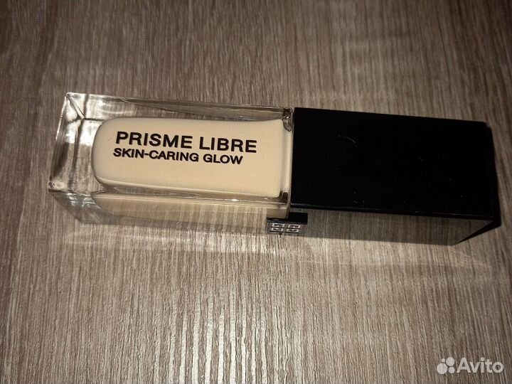 Тональный крем givenchy