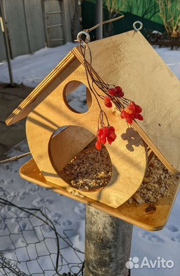 Кормушка для птиц