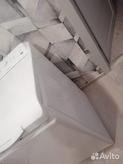 Стиральная машина с вертикальной загрузкой