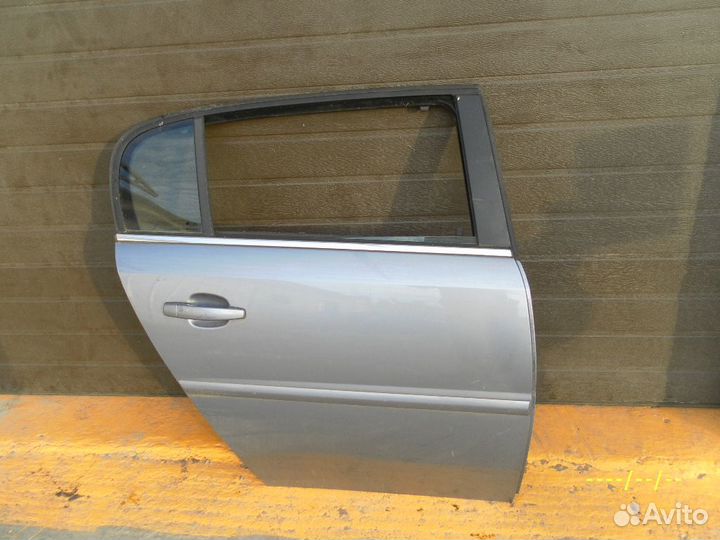 Дверь задняя правая Opel Vectra C signum универсал