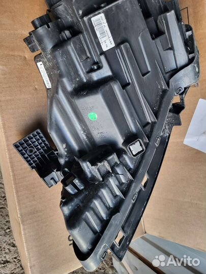 Kia rio 4 фара правая LED (дефект корпуса)