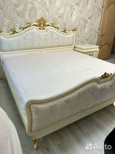 Спальный гарнитур Angelo Cappellini