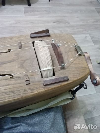 Колесная лира