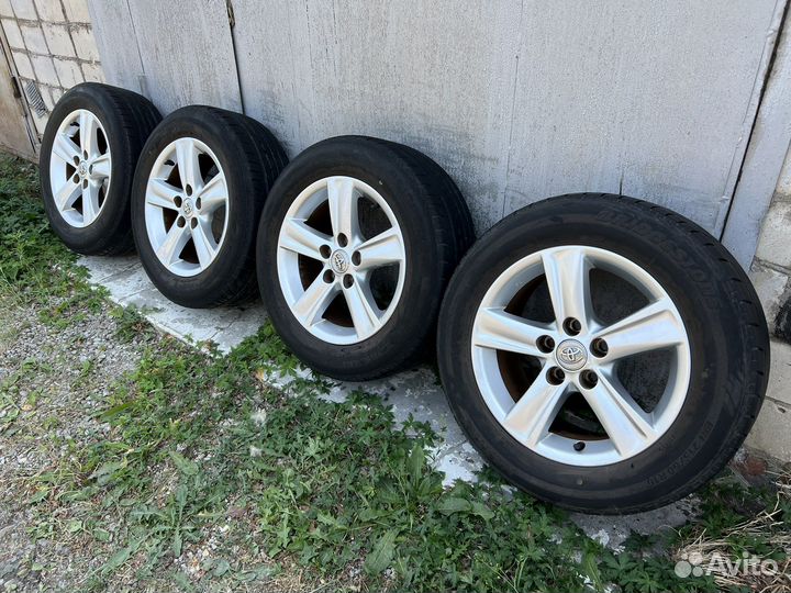 Колеса Toyota лето 215/60/16 б/п по РФ 5х114,3