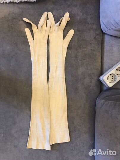 Лайковые театральные перчатки Франция 19в