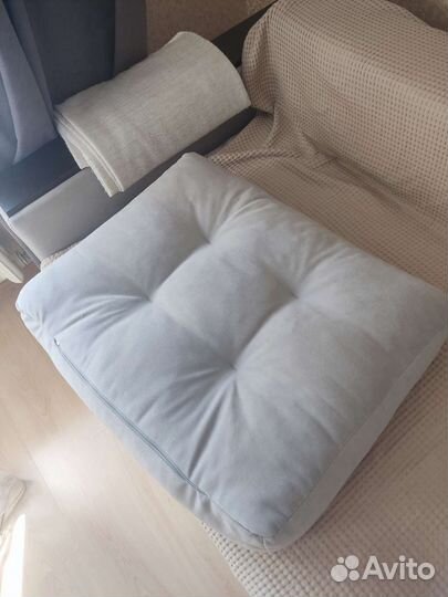 Диванная подушка светло-серая teddy 023