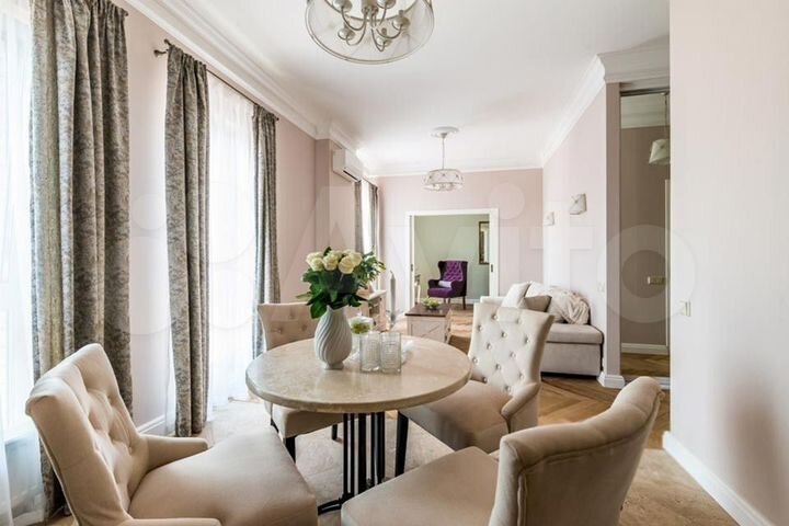 2-к. квартира, 65 м², 2/4 эт.