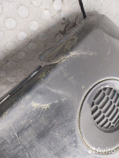 Бампер передний Nissan Micra K12E, 2005