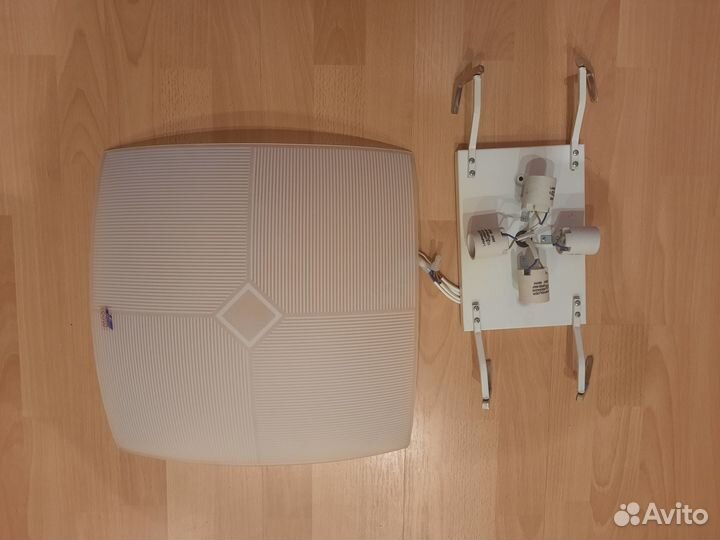 Светильник потолочный. Бра