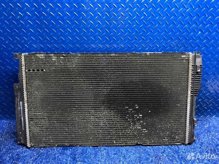 Радиатор двигателя Bmw F30