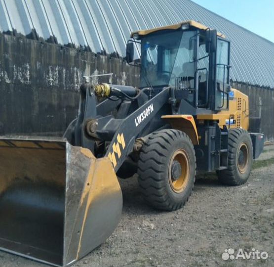 Водитель фронтального погрузчика
