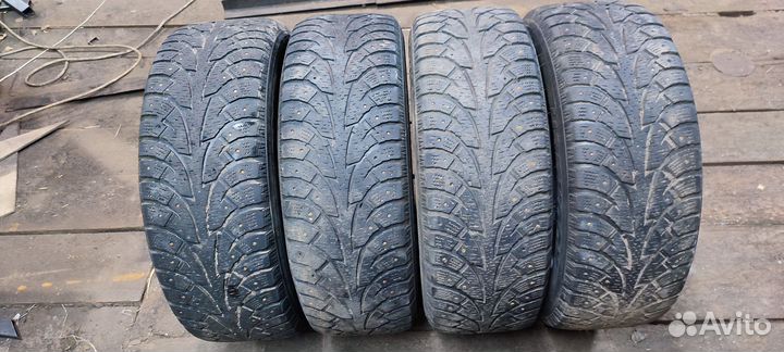 Hankook Winter I'Pike 205/60 R16 92T