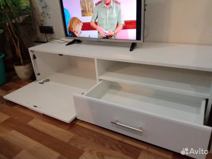 Тумба под тв
