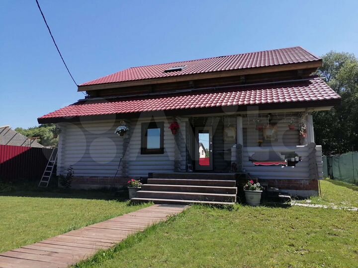 Дом 240 м² на участке 9 сот.