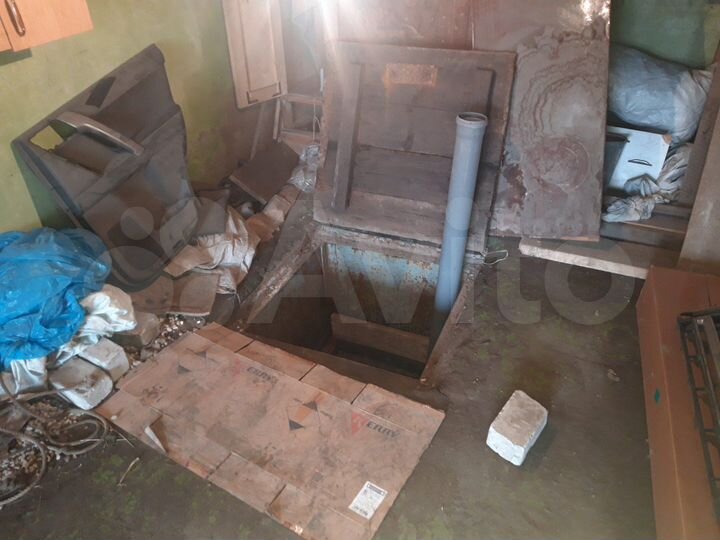 Гараж, > 30 м²