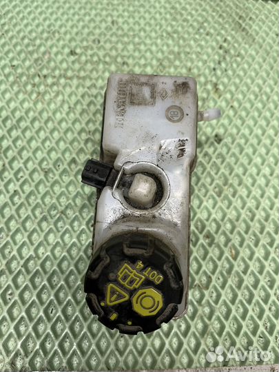 Лада ларгус тормозной бачок