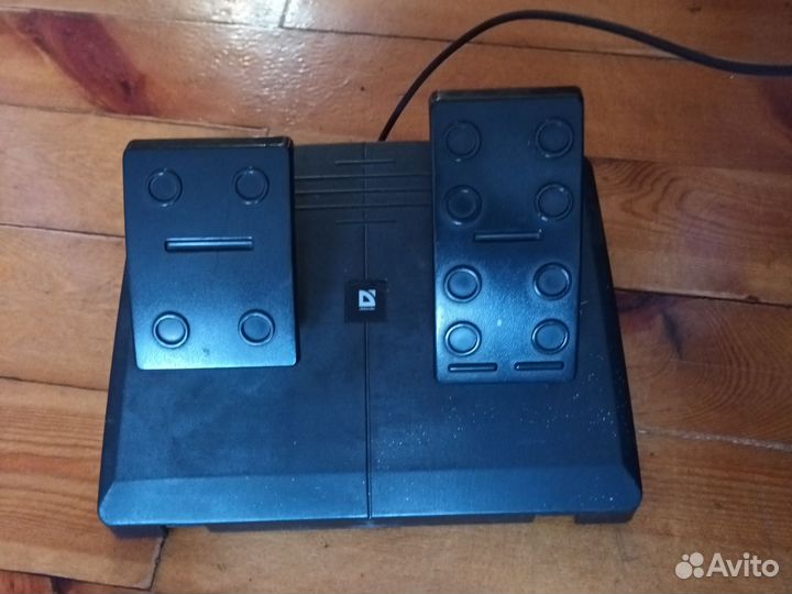 Игровой руль с педалями для пк