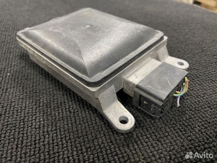 Дистроник датчик метрвых слепых зон BMW 6855870