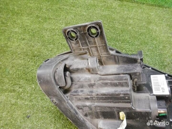 Фара правая Kia Sportage