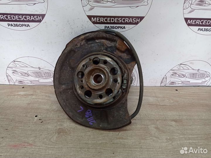 Кулак задний левый мерседес w211