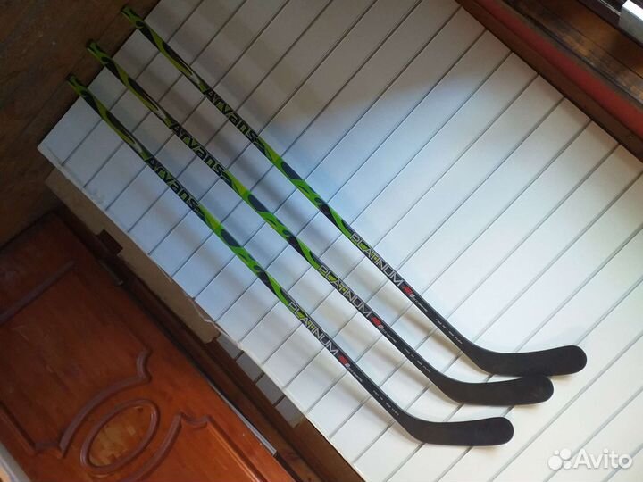 Клюшка взрослая новая 102/19