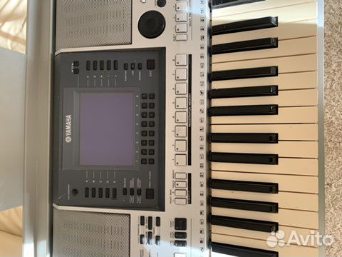 Синтезатор Yamaha psr s700
