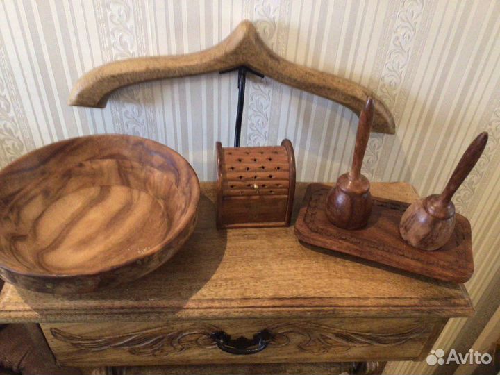 Из натурального красного дерева Индия