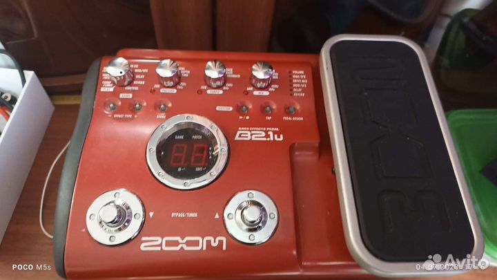 Zoom для бас гитары