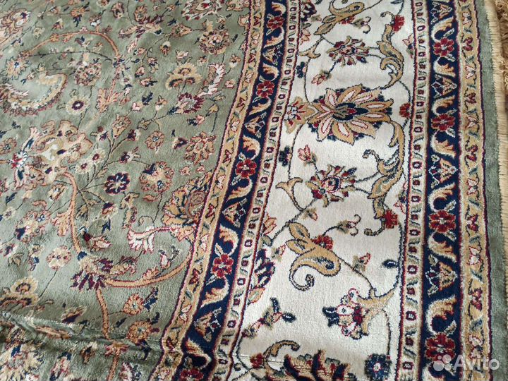 Ковер 3 на4.8 м новый