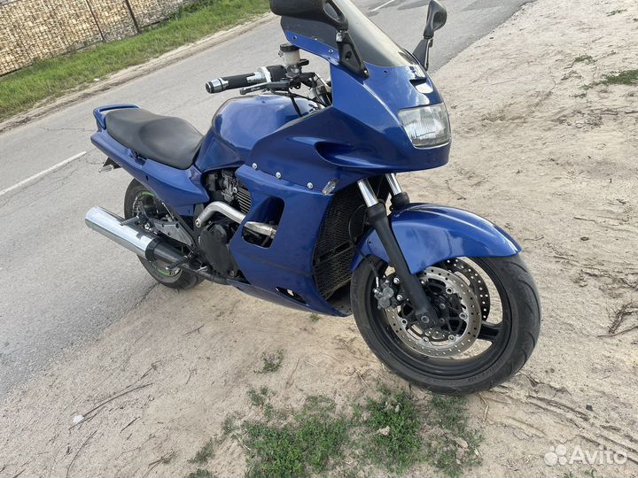 Kawasaki GPZ 1100-ninja