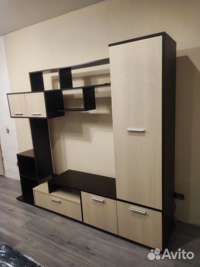 Стенка в гостиную под тв