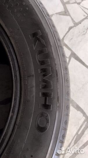 Kumho Ecowing ES31 215/60 R16