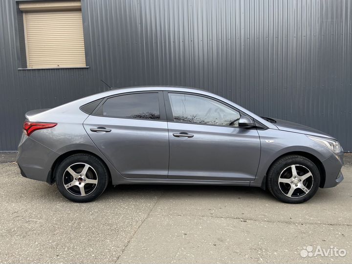 Hyundai Solaris 1.4 AT, 2018, 130 000 км