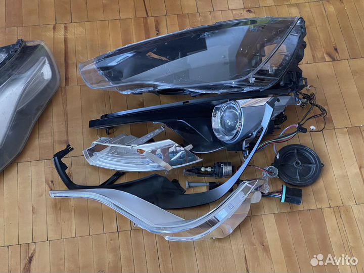 Фары левая/правая Audi A1