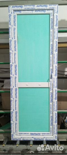 Дверь пластиковая 900х2000