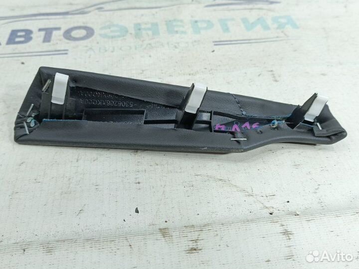 Накладка торпедо передняя левая Haval F7 1.5