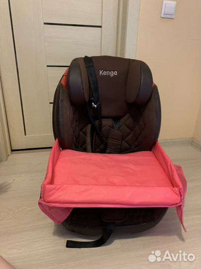 Столик для автокресла