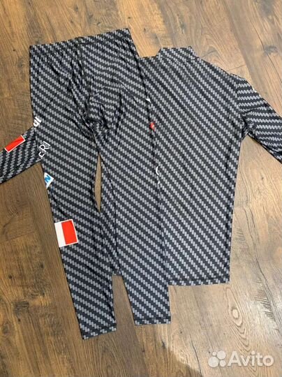 Гоночные комбинезоны