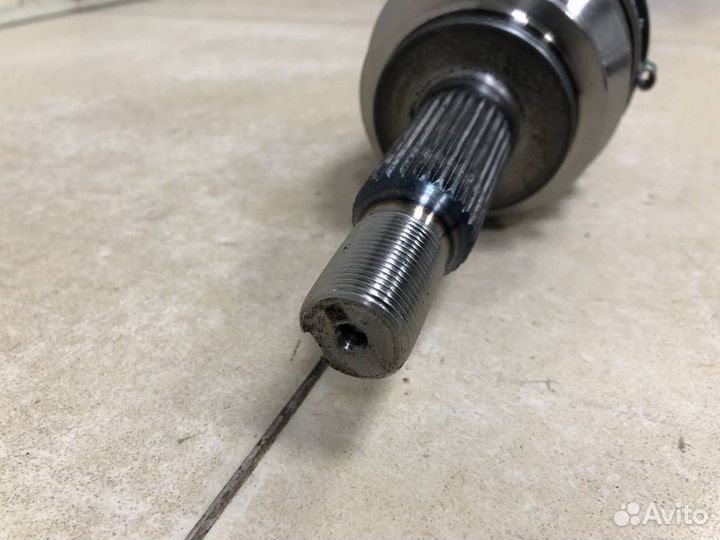 Привод правый передний Mitsubishi Outlander