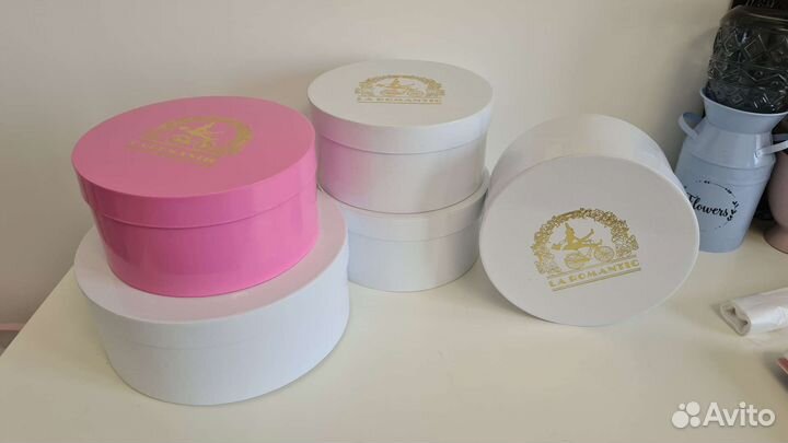 Подарочные коробки новые