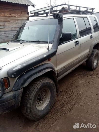 Isuzu Bighorn 2.8 AT, 1985, 297 000 км