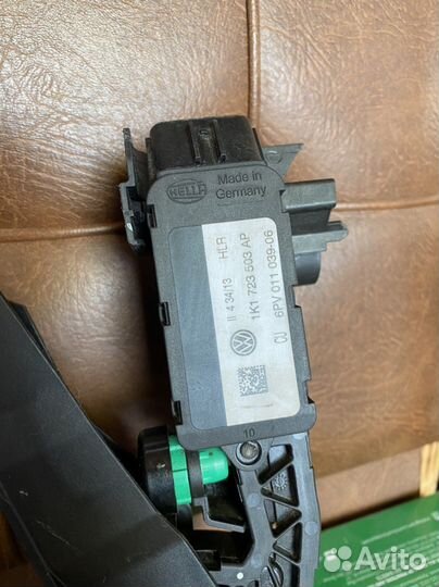 Педаль газа шкода