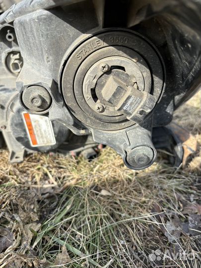 Фара Honda Inspire UC1