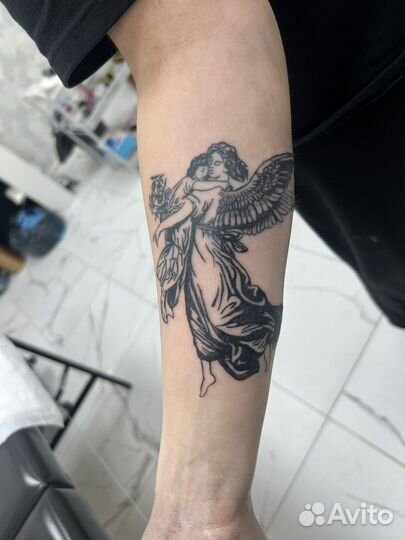 Тату в студии